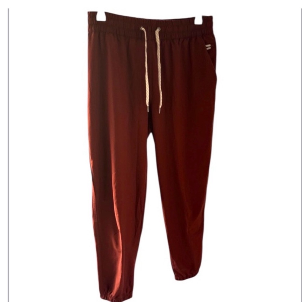 Vuori Weekend Jogger Lightweight Rust in Color Medium